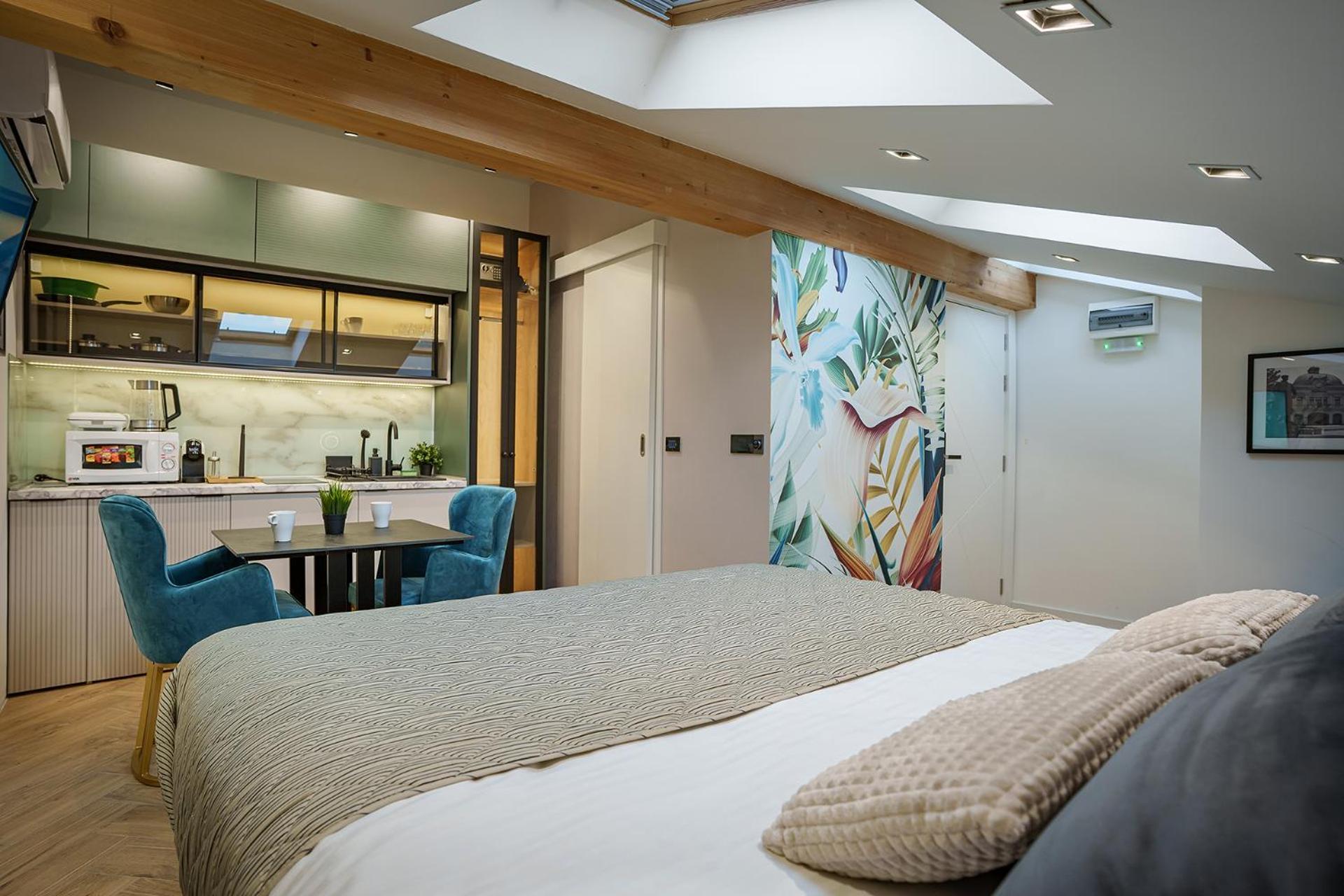 Idea Lux *